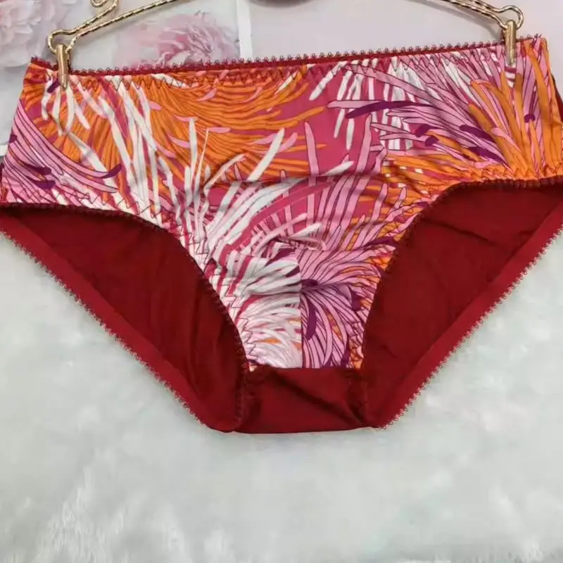 

Men Sexy Breathable Pure Cotton Crotch Underwear Mid Rise Comfortable Soft Convex Pouch Briefs Sissy DJ Club BF Private Party