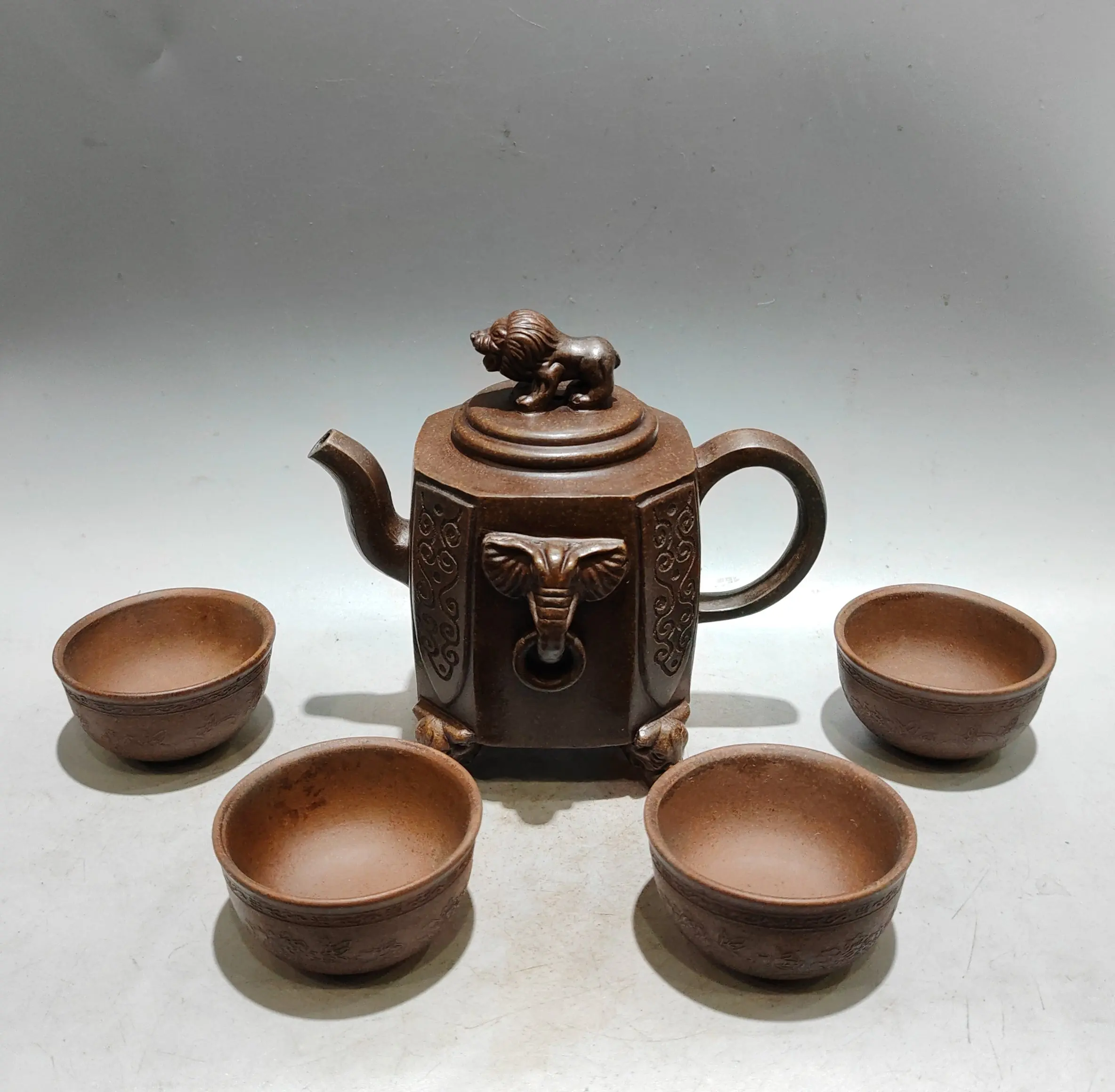 Folk Yixing Purple Clay Teapot Lion Cover Elephant Head Square Pot 4 tea cups A Set kettle Ornaments Gather fortune