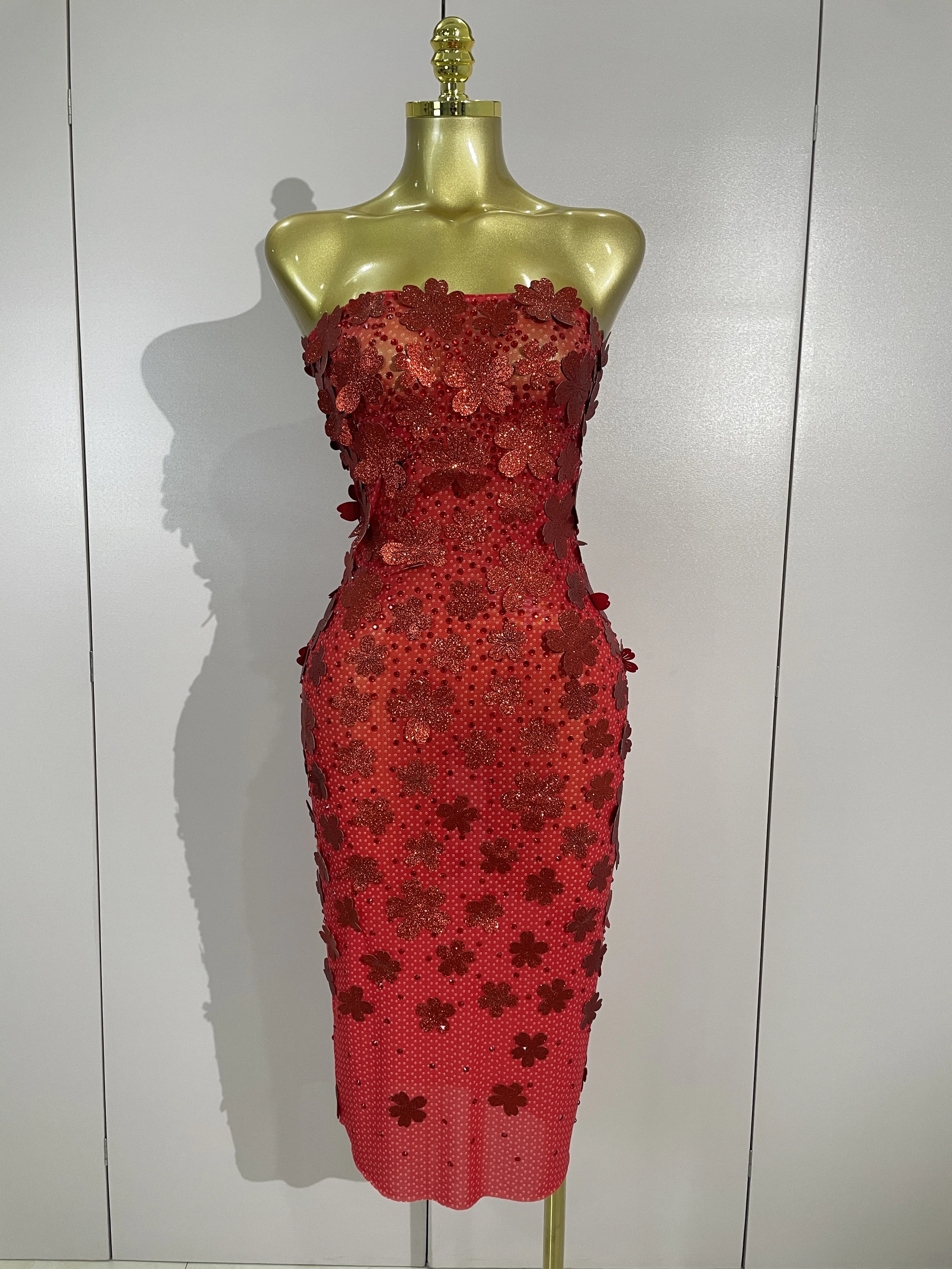 

Luxury Shiny Sequin Flower Diamond Mesh See Through Dress Women Sexy Strapless Eveing Birthday Party Nightclub Stage Costumes