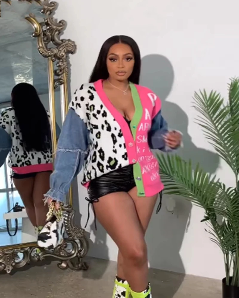 

Женские вязаные свитера большого размера Y2k, джинсовые лоскутные кардиганы с леопардовым принтом и v-образным вырезом, длинными рукавами, пальто, женская верхняя одежда, уличная одежда