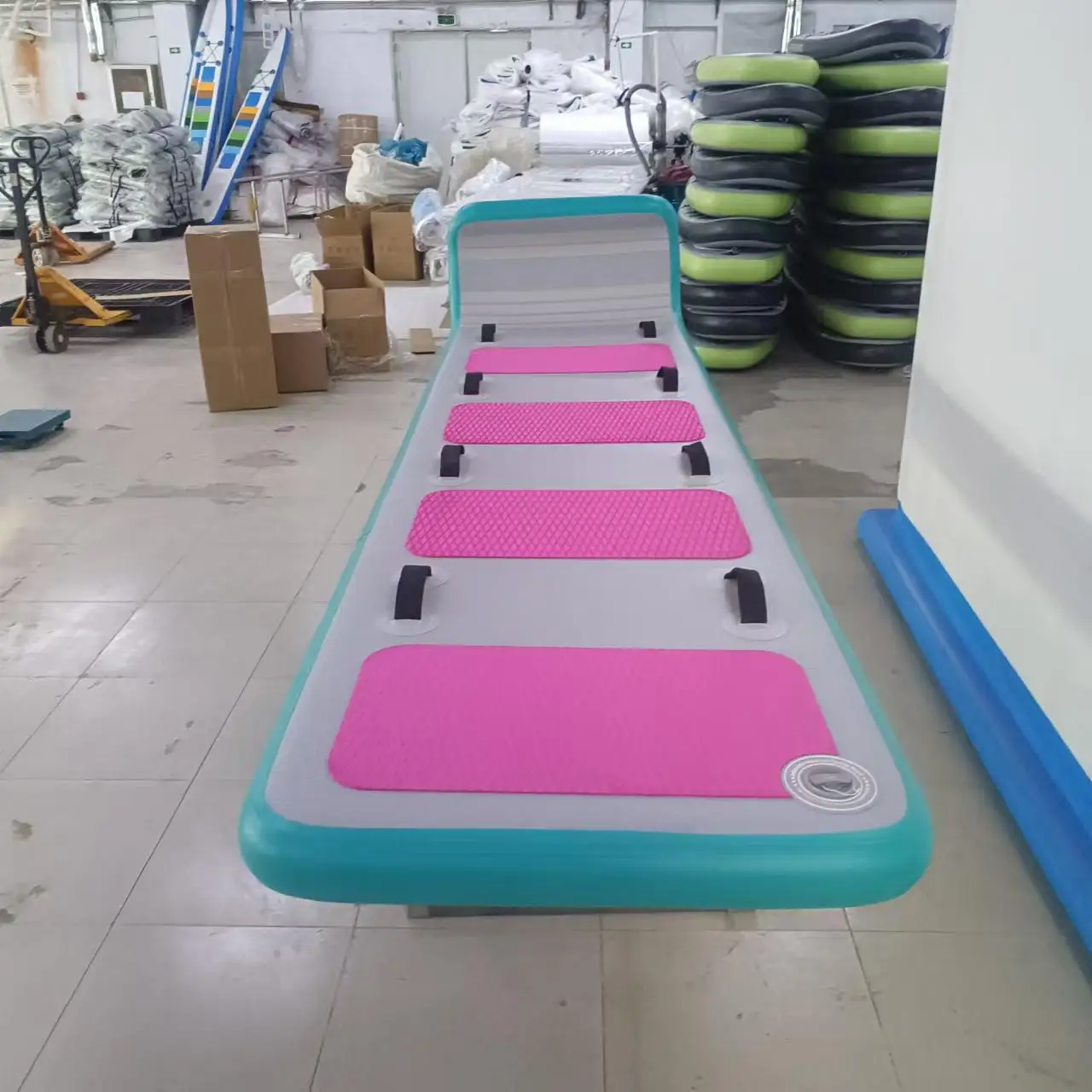 Winter Sports Snow Inflatable Toboggan Dwf Towable Snow Tube Sleds With Handles