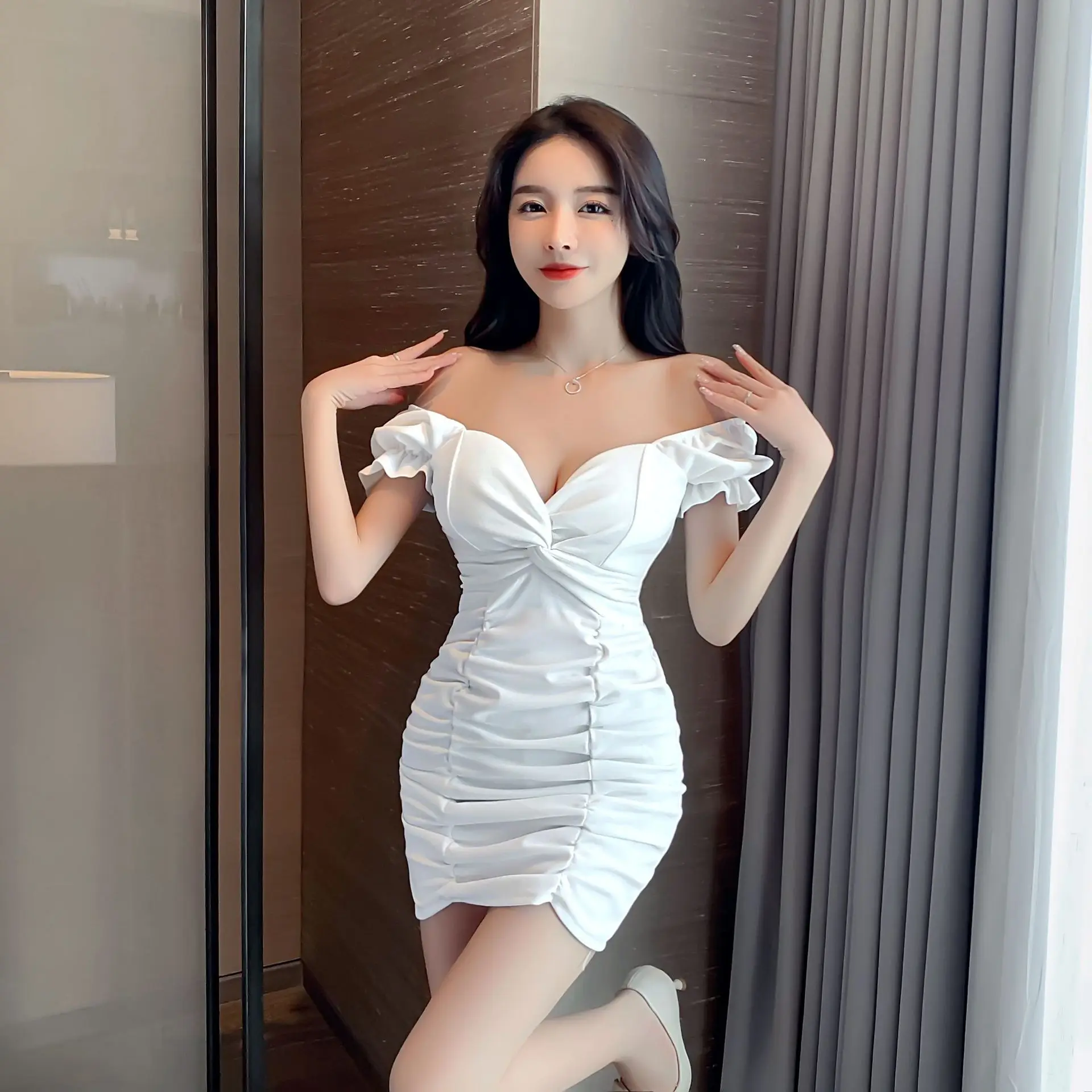 

Новое летнее женское платье с глубоким вырезом и v-образным вырезом, сексуальная девушка, тонкая мини-юбка с запахом бедра, офисная женская одежда для ночного клуба, подарок на вечеринку Dr152