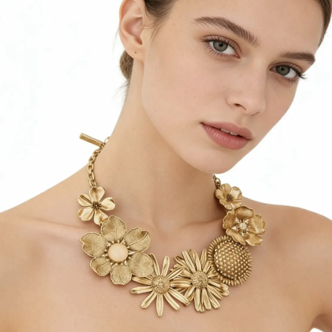 Europe America Brass Gold Plated Enamel Flower Exaggerated Large Necklace Women Banquet Party Jewelry Os