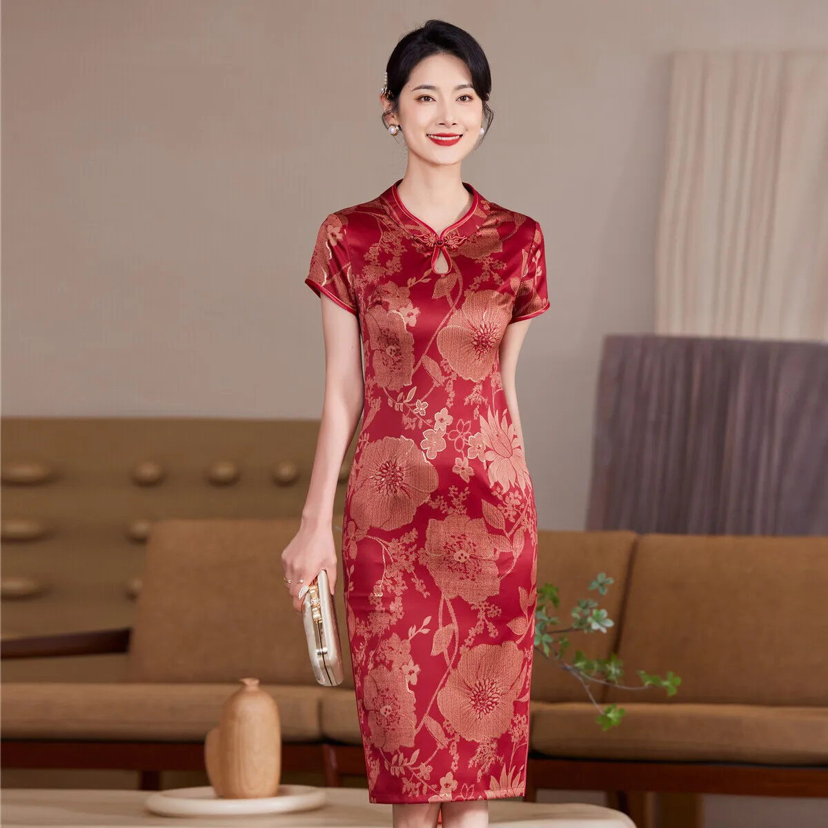 

2023 Spring and Summer Cheongsam New Mid-length Low-necked Elegant Temperament Skirt Ethnic Style Improved Mother's Dress Qipao