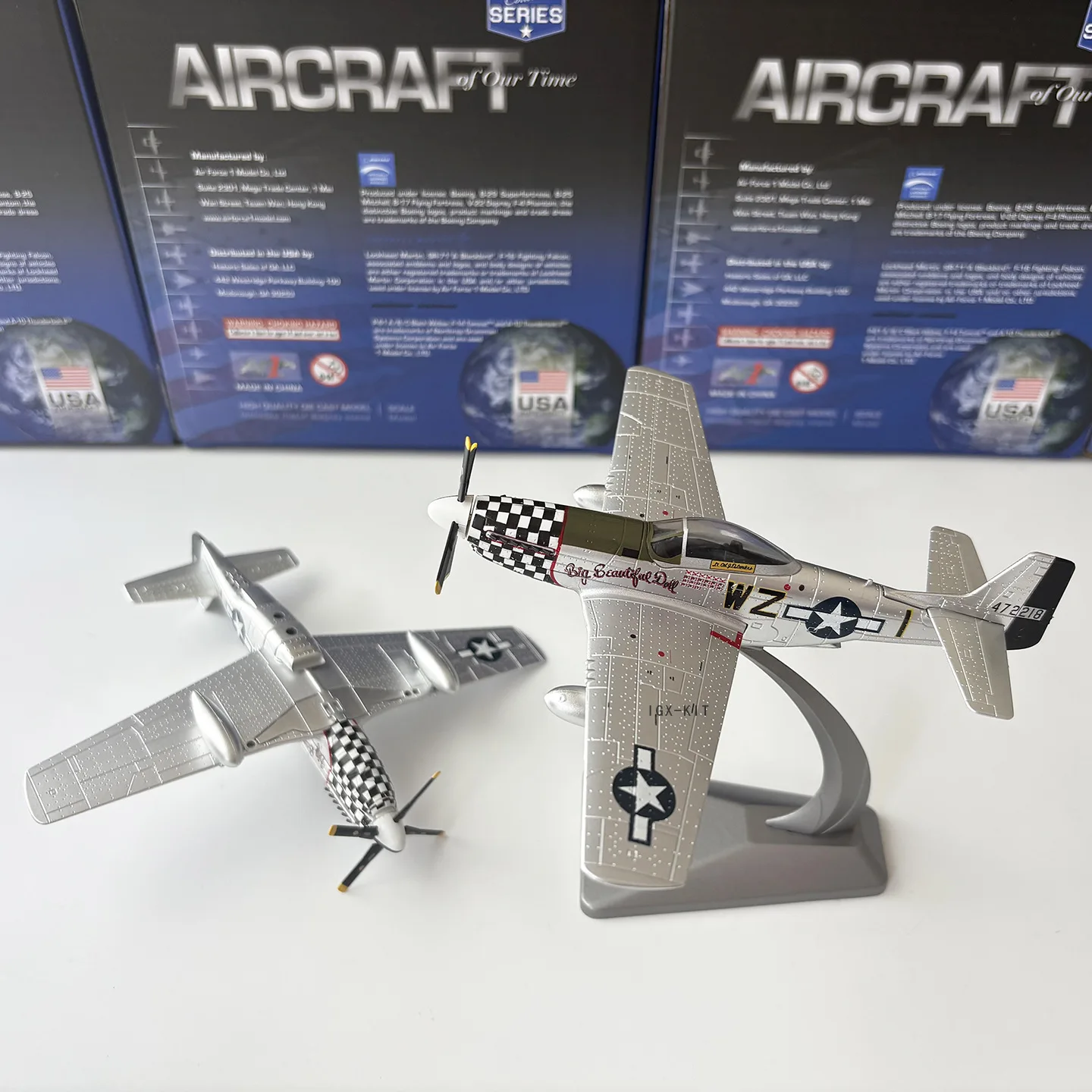 1/72 Scale American Mustang P51D Air Force Medium P-51 Fighter Diecast Aircraft Alloy Plane Model Static Display Souvenir Gifts