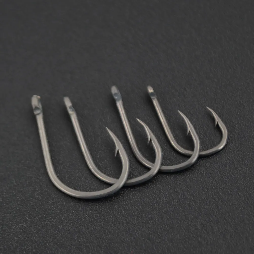 50pcs Barbed  Coated Carp Fishing Hooks with Eye Design in Japan Made by High Carbon Steel 8001