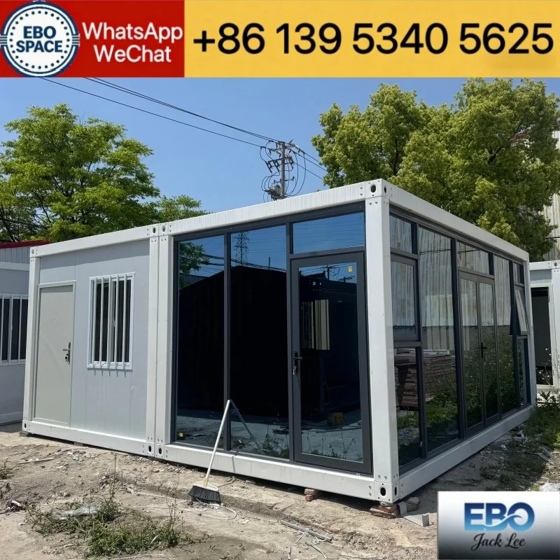 Waterproof housing 40ft expandable prefab foldable container house outdoor villa durable system kitchen bathroom setup