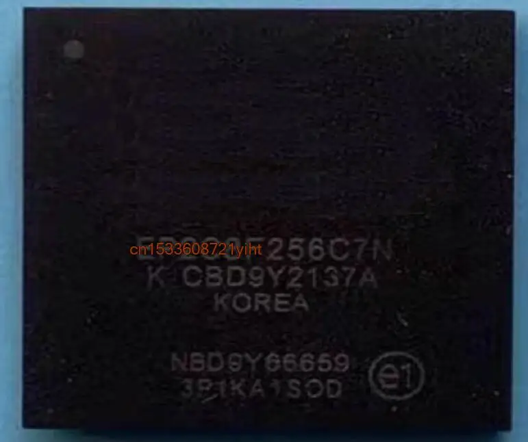 

Free shipping IC new% EP2C8F256C7N