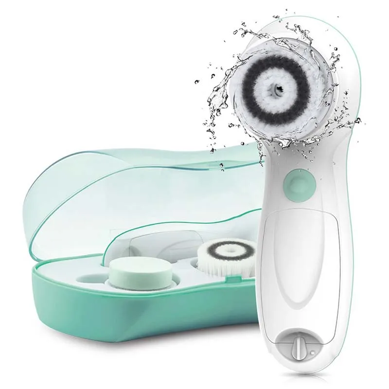 

Популярная электрическая щеточка для очищения лица с тремя функциями - силиконовая насадка - удаляет омертвевшую кожу и жир с лица