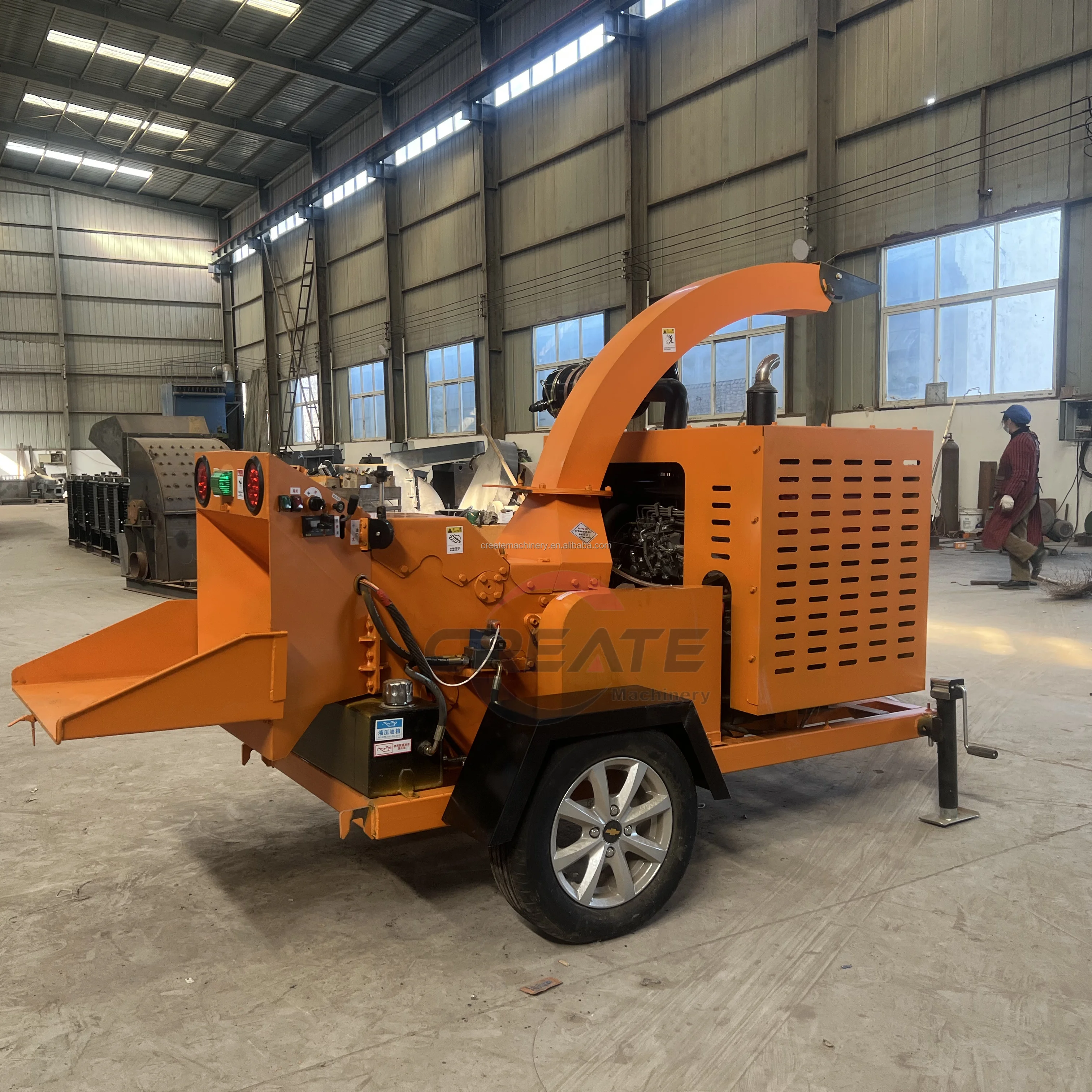 Large Capacity Efficient Convenient Mobile  Engine Wood Chipper Forestry Machinery Wood Chipper Shredders