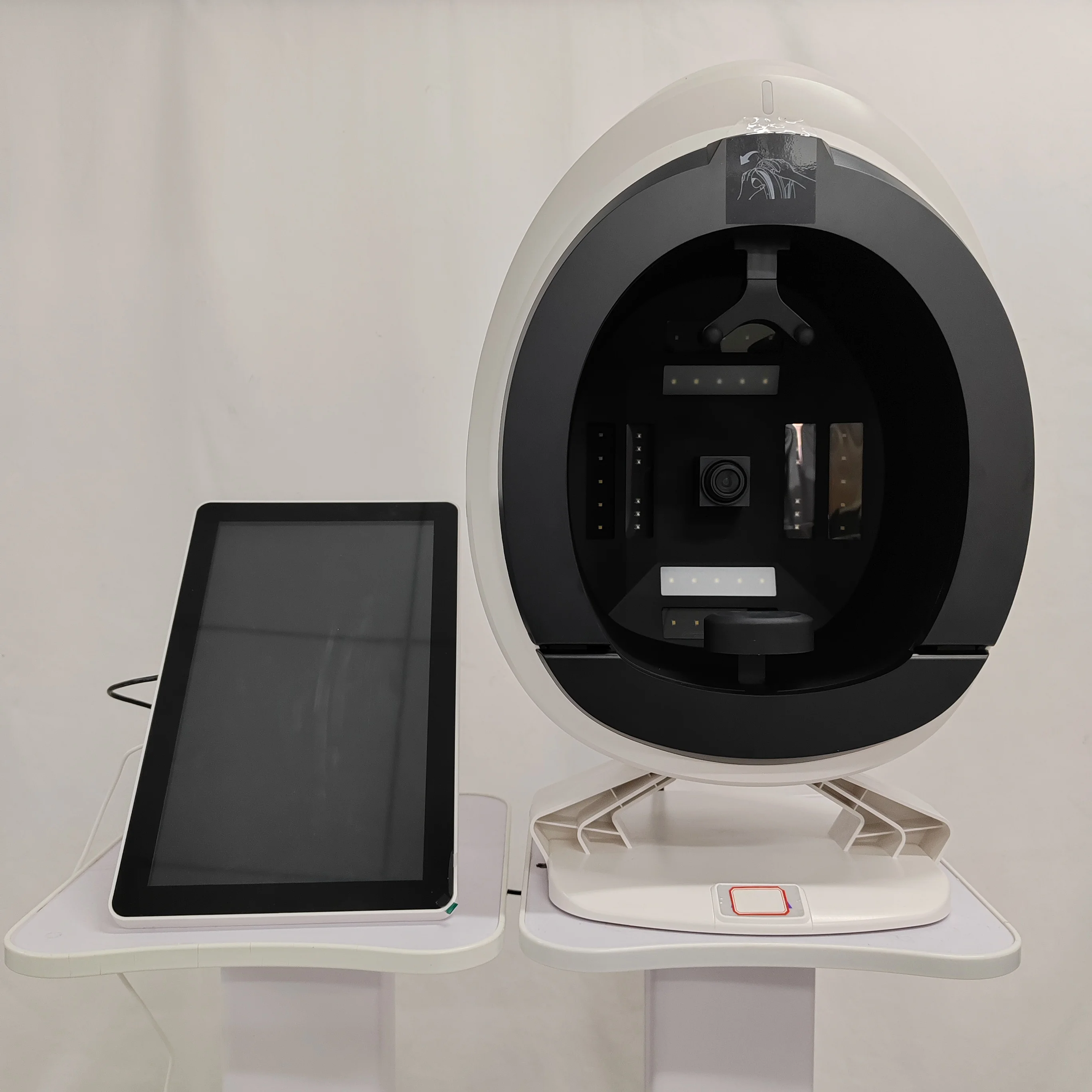 Professional Magic Facial Scanning Skin Analysis Detection Instrument Digital Microscope Skin Moisture Detection Beauty Salon Q1