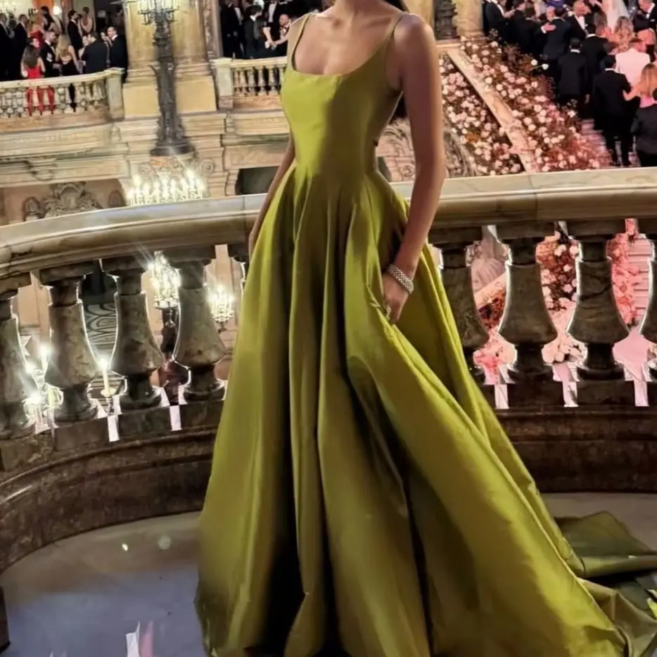 

Customized Exquisite Women Prom Dress Sleeveless Charming A-line Spaghetti Strap Floor Length Party Dress Women Evening Gown