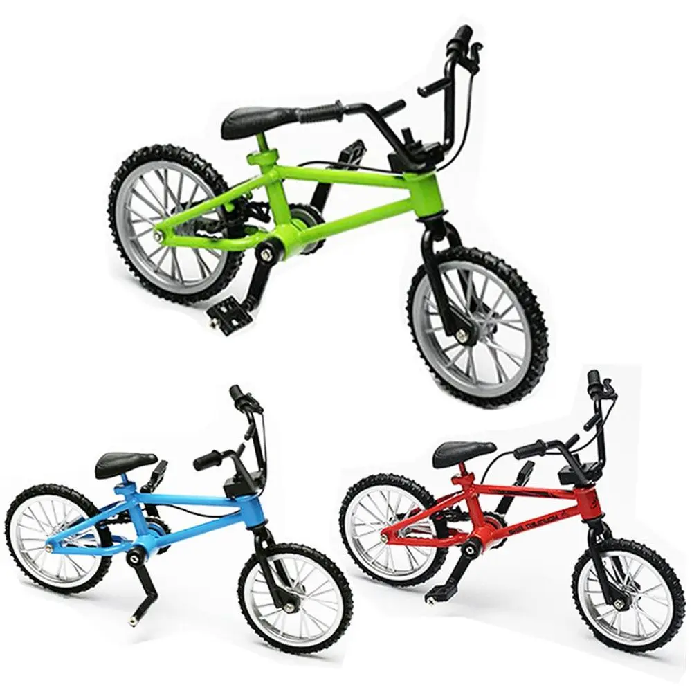 Mixed Style Doll Bikes Pink Green Plastic Bicycle Outdoor Sports Toy for Doll Dollhouse Accessories Kids Christmas Gift Toys