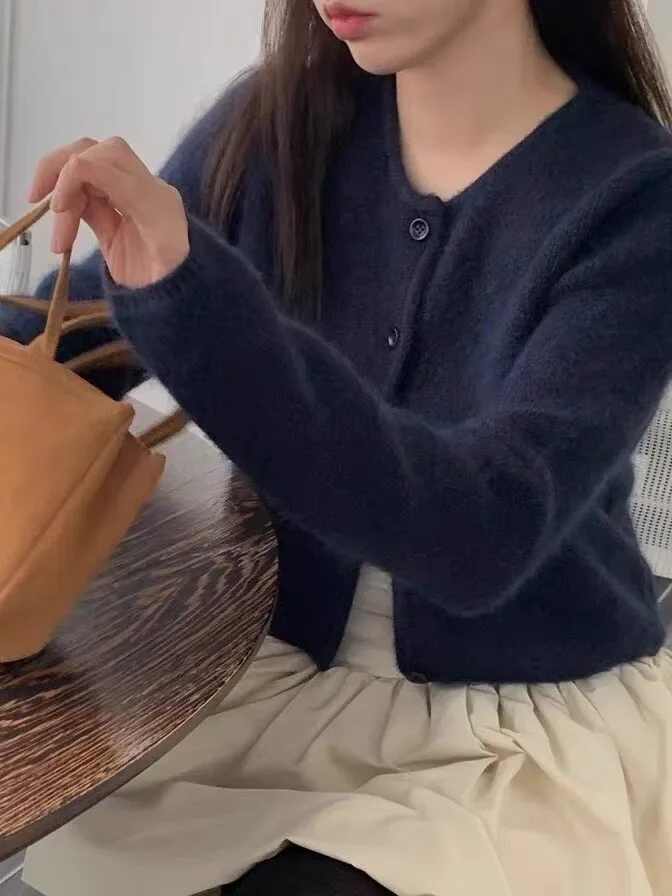 Soft Plush Knitted Cardigan Women's Casual round Neck Short Sweater Jacket Autumn Winter Leisure Simple Style Korean Fashion