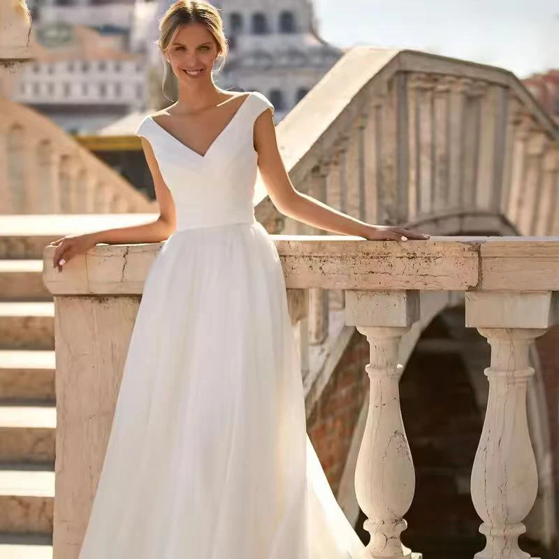 Customized Tulle Satin Formal Wedding Gowns Pleated V-Neck A Line Wedding Bridal Dresses Sweep Train Bride Party Dress 2026