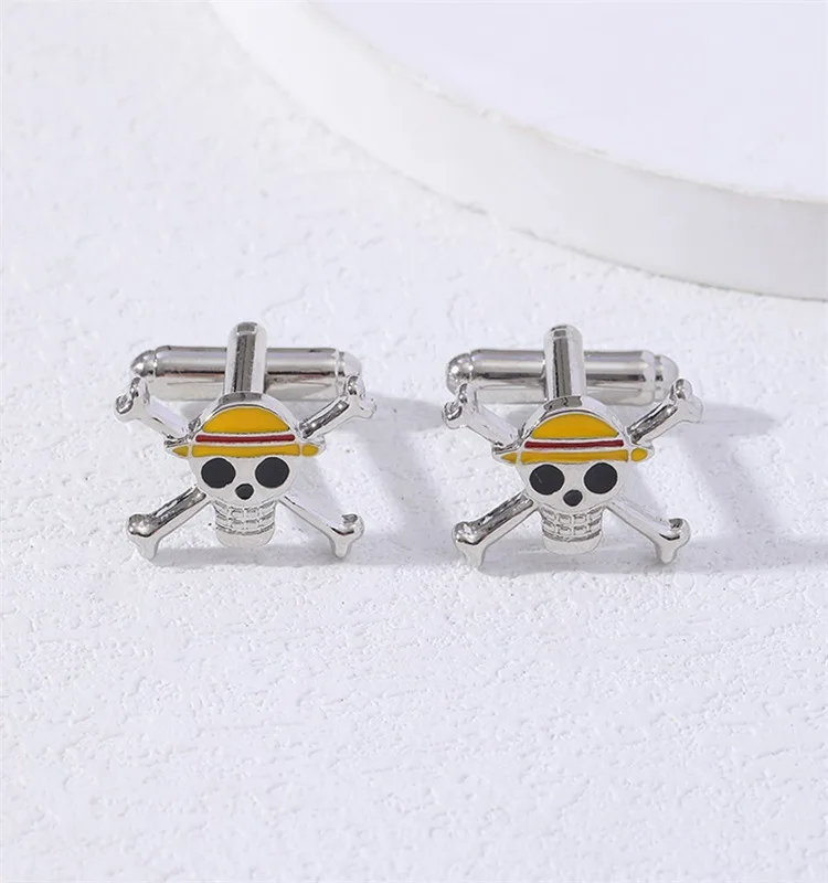 Fashion Classic Pirate King Cufflinks Hat Skull Head Men\'s Business Wedding Sleeve Studs Suit Shirt Accessories Gifts