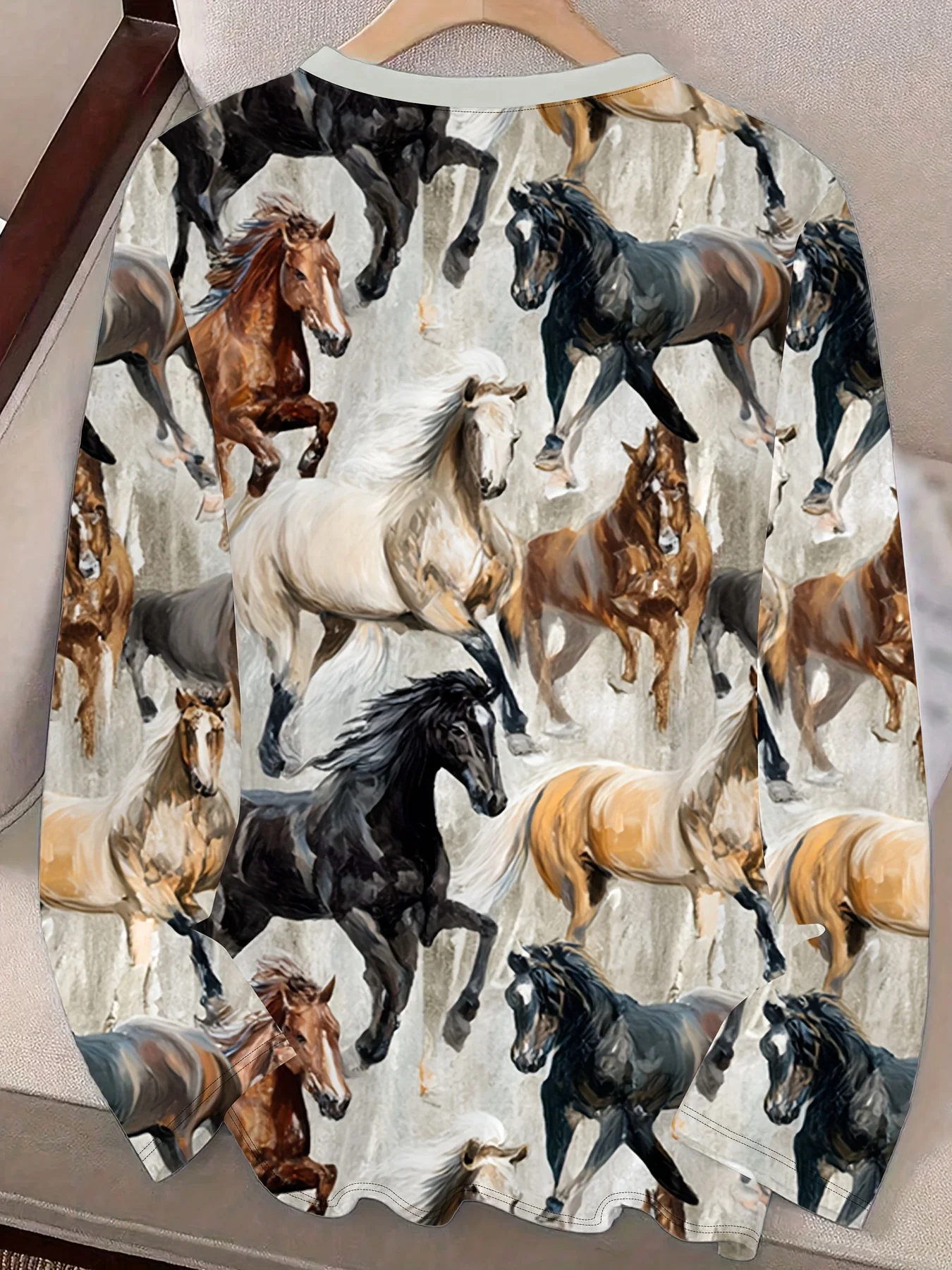 Women Crew Neck Long Sleeve T‑Shirt Realistic Running Horse Animal Full Print Casual Loose Fit Ladies Western Daily Tops
