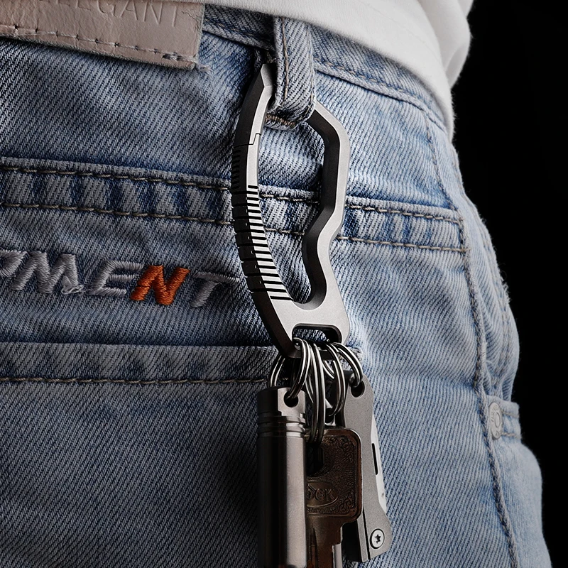 Titanium Alloy Keychain Ultra-light Car Key buckle Personality Creative Waist Belt Buckle Outdoor EDC Tools