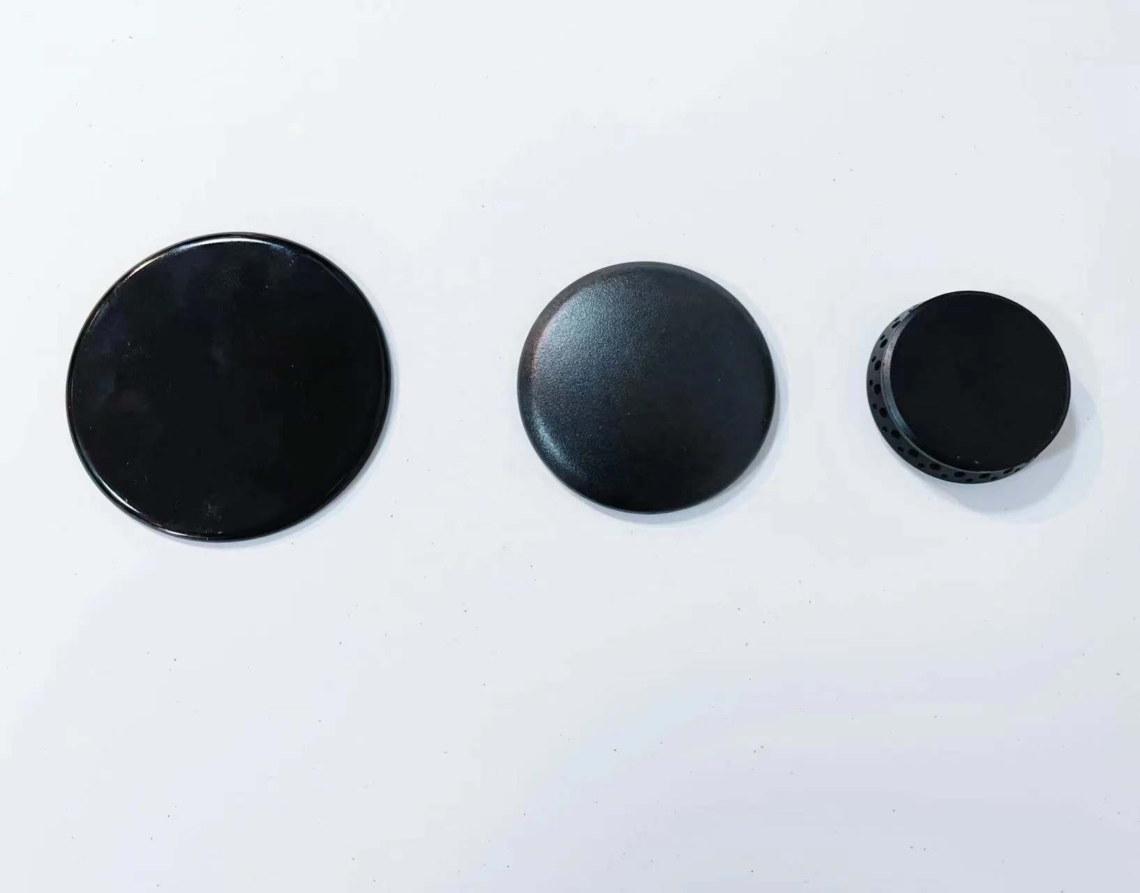 موقد غاز حديث بأربعة شعلات لعام 2025 - موقد مطبخ من الفولاذ المقاوم للصدأ مع تصميم جديد للمطابخ المعاصرة