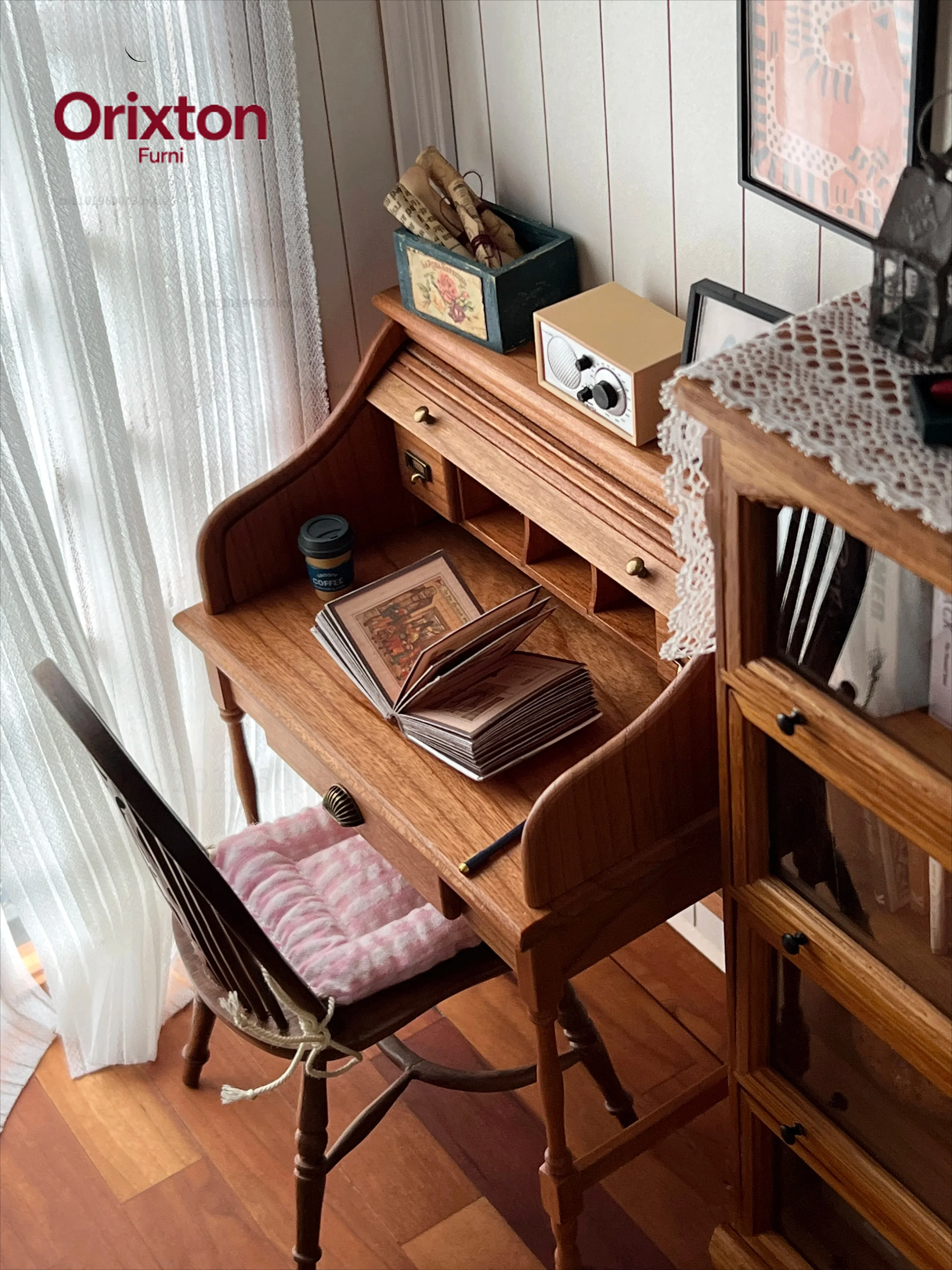 1/6  Dollhouse study Room Accessories  Mini Furniture Retro shutter desk