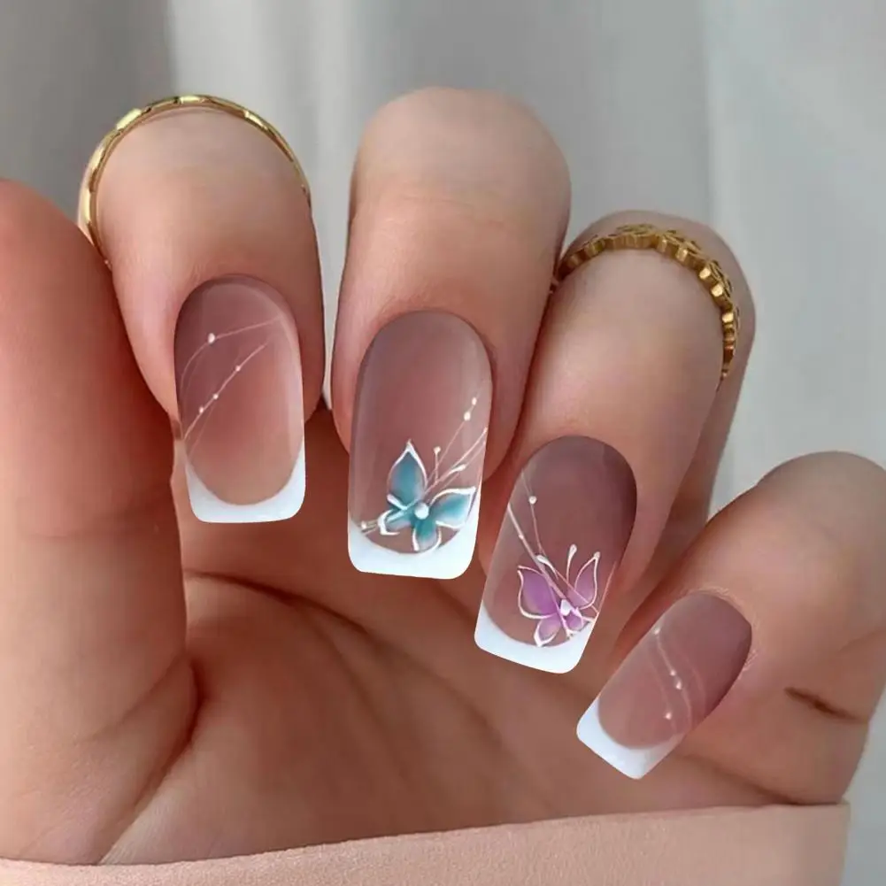 24 stuks vlinder nepnagels Franse vierkante lange nagelverlenging verwijderbare thuissalon vrouwen volledige dekking plastic druk op nagels kit