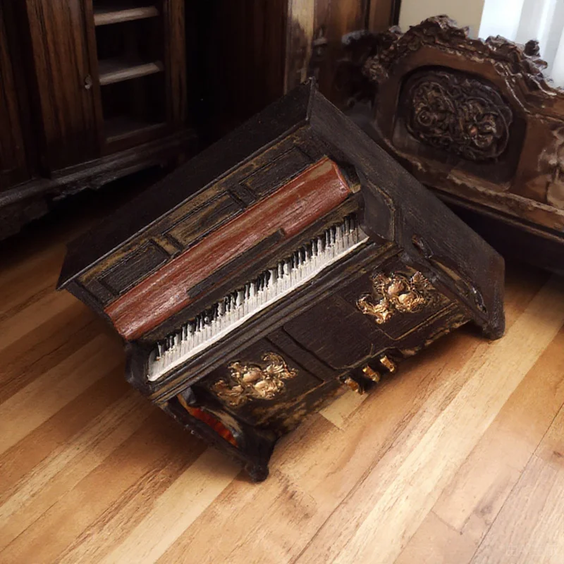 

Mini Piano Ornaments Retro Realistic Elegant Musical Instrument Decor Exquisite Waterproof Desktop Ornament Photo Scene