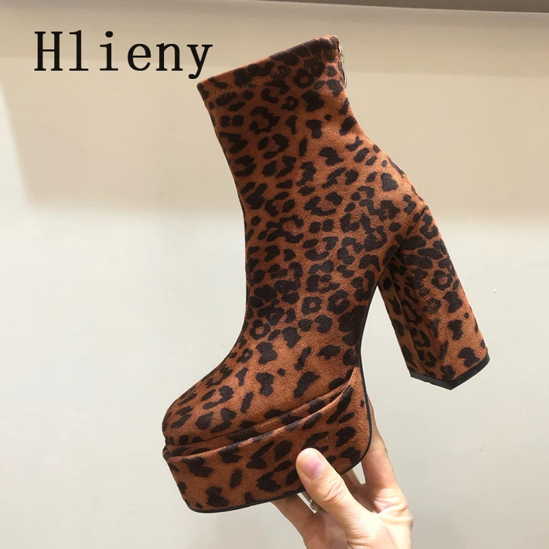 

Hlieny/женские короткие ботинки из лакированной кожи на платформе, на толстой подошве, на очень высоком каблуке, ботильоны в стиле панк, эластичные ботинки с квадратной головкой