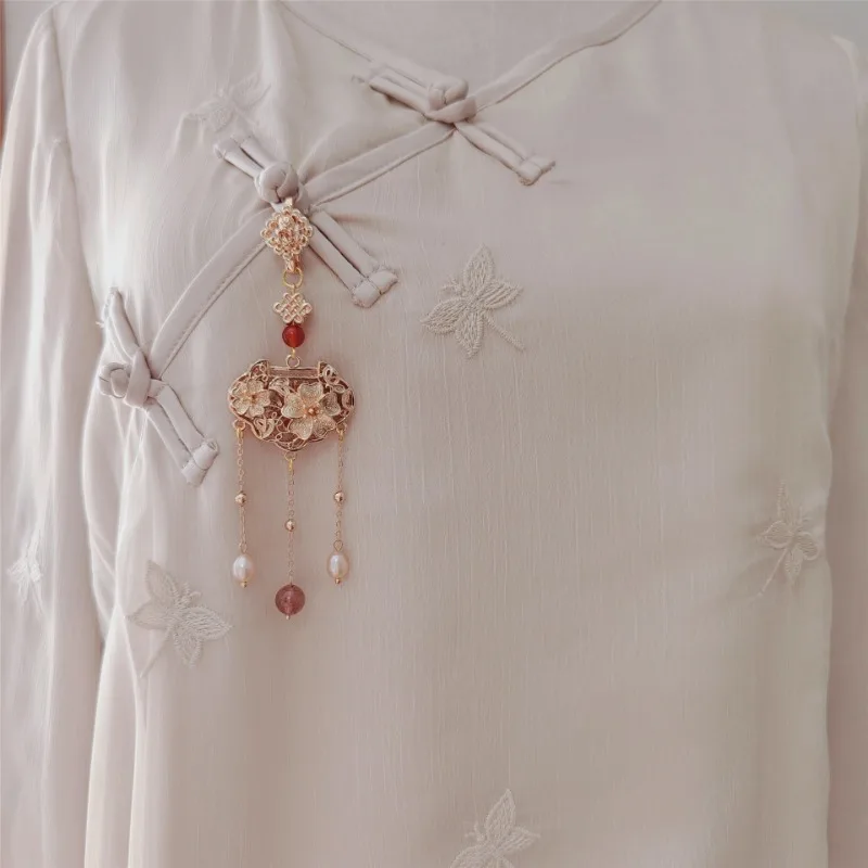 Original design Ruyi filigree craft flower broche pearl tassel long brooches for women cheongsam button pendant Hanfu jewelry