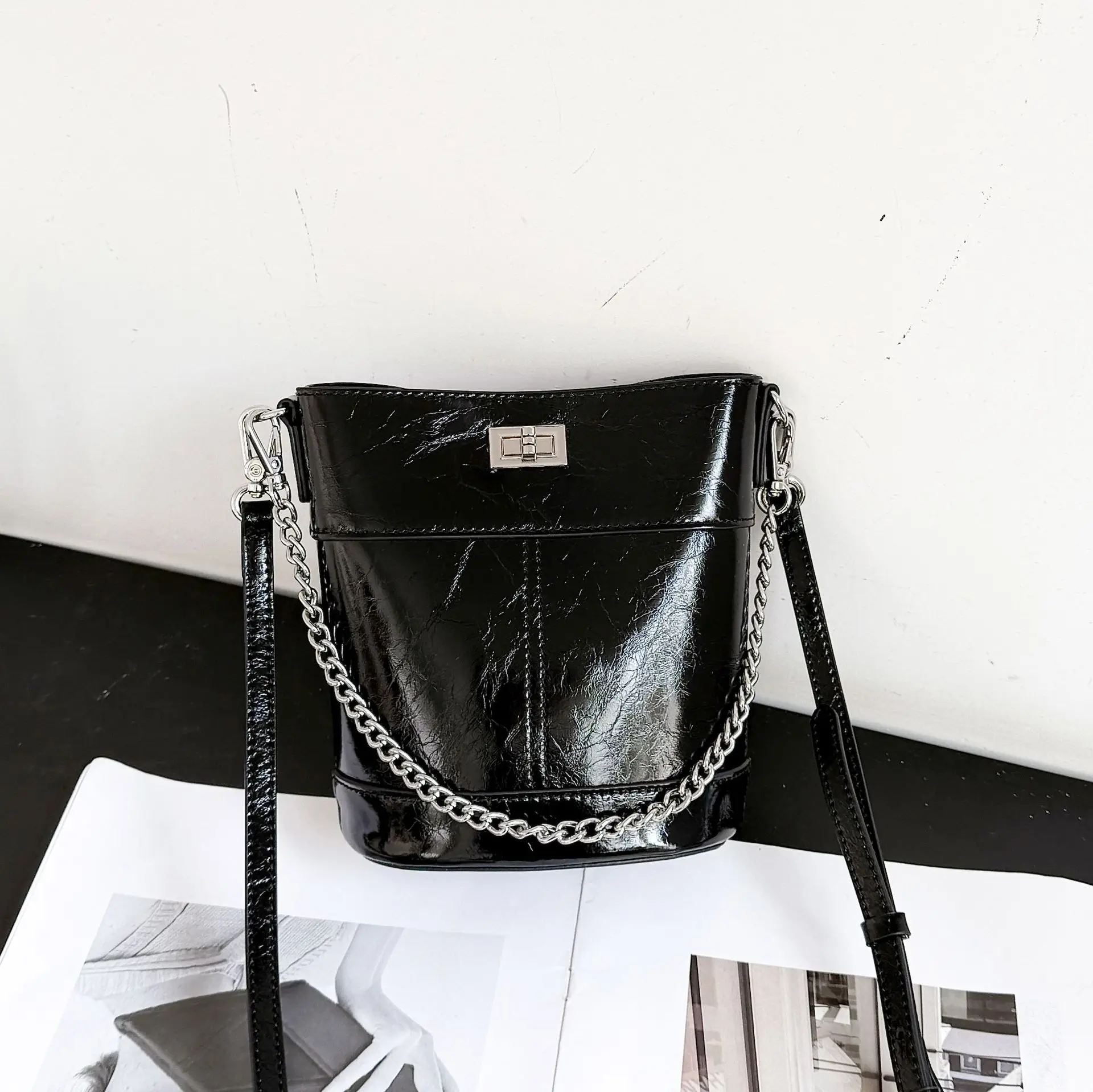 

Cowhide Genuine Leather Handbags Women Vintage Shoulder Bag Mini Bucket Bag Luxury High Quality Silvery Crossbody Bag