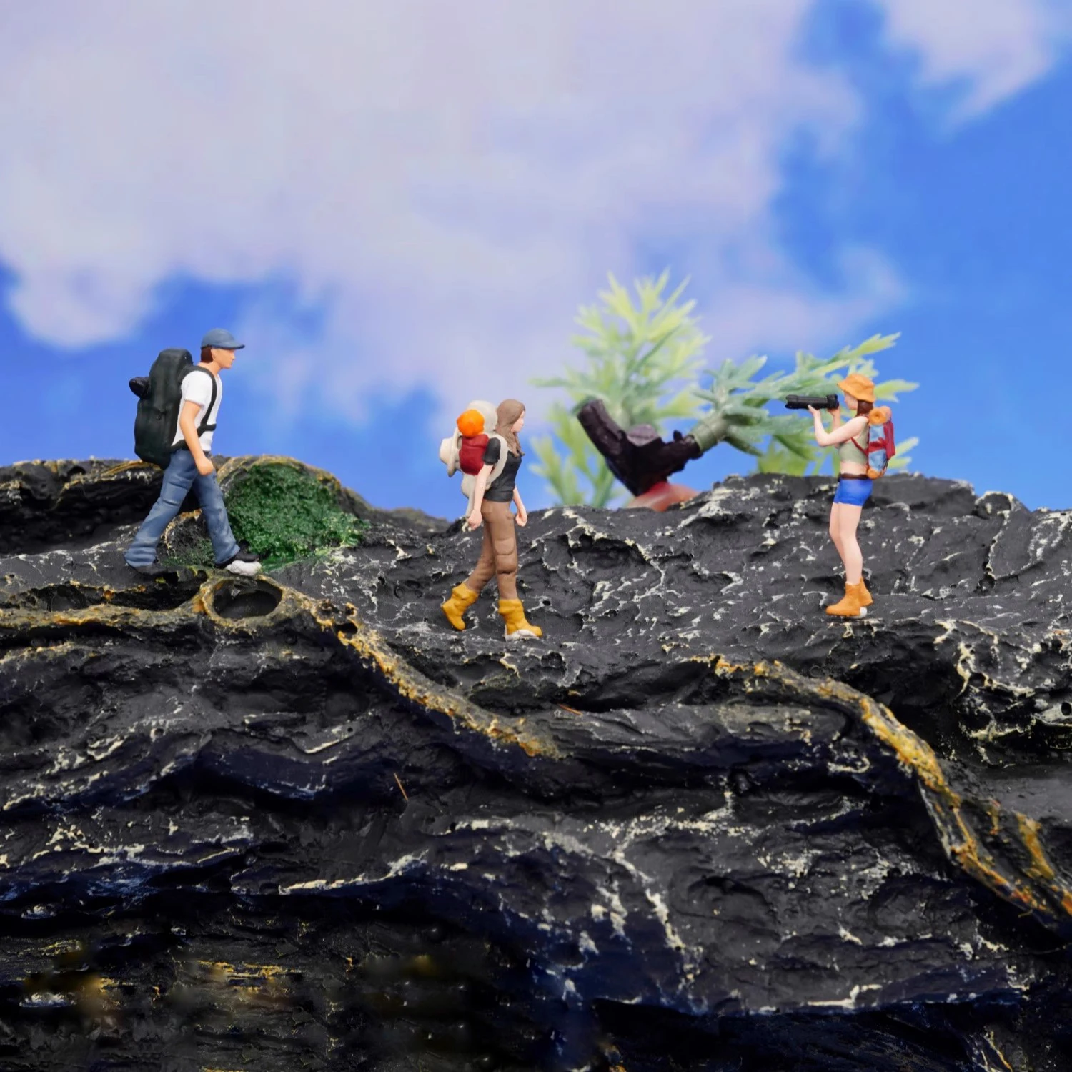 Diorama 1/64 Minifigures Figure Model Resin Backpackers Miniature Scene Collocation Craft Toys 1/87 Minifiguras Action Figure