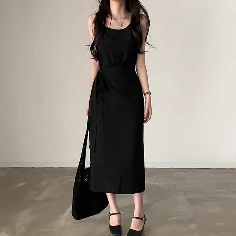 فستان أنيق أسود بدون أكمام مع حزام خصر، تصميم عصري 2023، تنورة طويلة نحيفة للنساء، إحساس راقي، موديل جديد