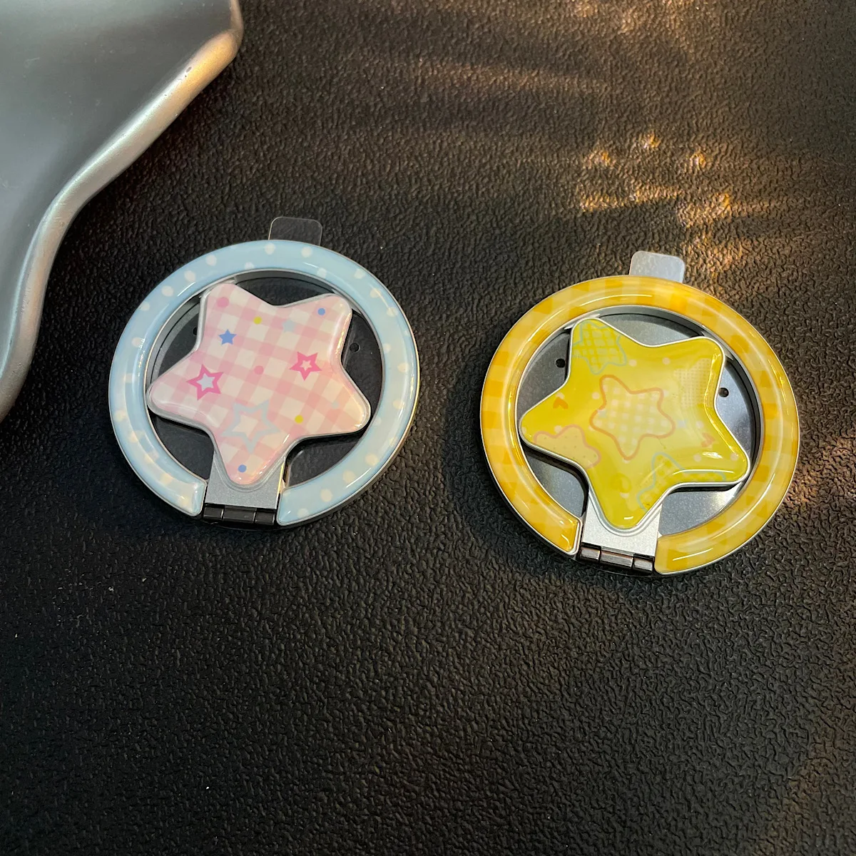 

Магнитный кронштейн Han Xibo Dot Grid Star подходит для телефонов Magsafe для сильно привлекает настольных ленивых людей