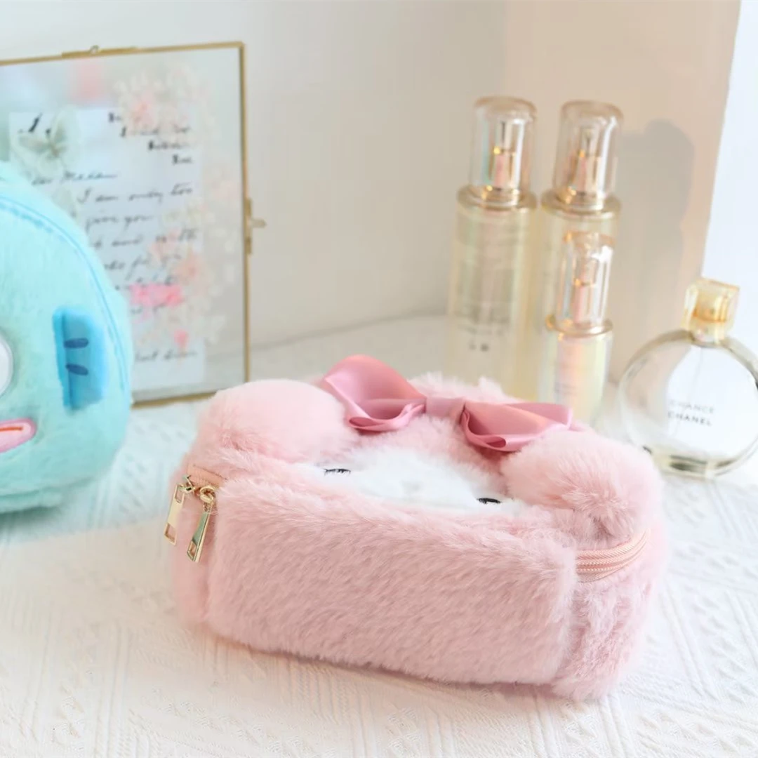 Sanrio-lindo estuche de cosméticos para niña, bolsa de felpa de gran capacidad, almacenamiento de cosméticos, monedero Cinnamoroll