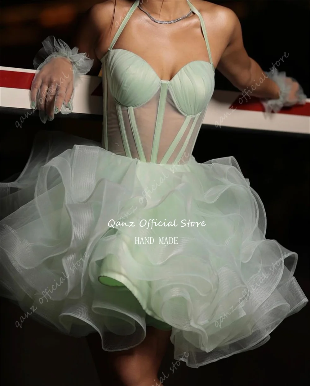 Qanz Abiti da compleanno verde salvia Donna Tulle Senza spalline Abiti da ballo per ragazze Abito corto Abiti da notte per feste Personalizzati