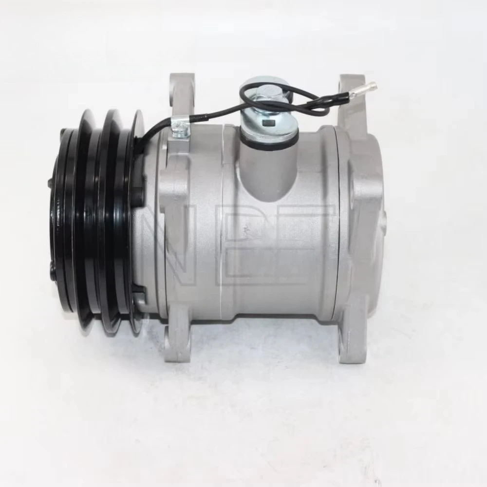 XD01A8103 Auto AC Compressor for ISUZU 4JB1 JMC-900 TRUCK Diesel Engine 12V High New Used Air Conditioning Systems