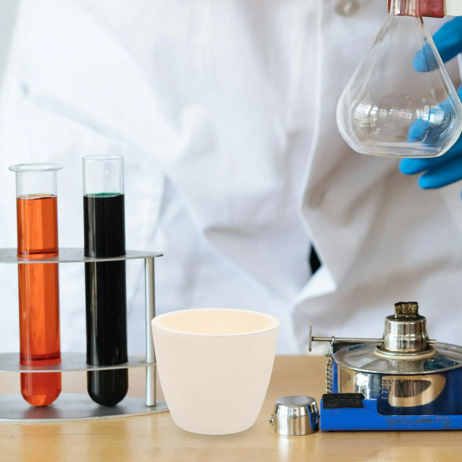 

Керамический тигель 10 мл, высокотемпературный, для лабораторного плавления и литья, универсальное применение в химии и материаловедении