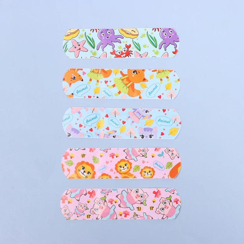100PCS Adhesive Bandage Wound Strips Plasters For Children Cute Cartoon Pattern Waterproof Hemostasis Kids Band Aid Stickers