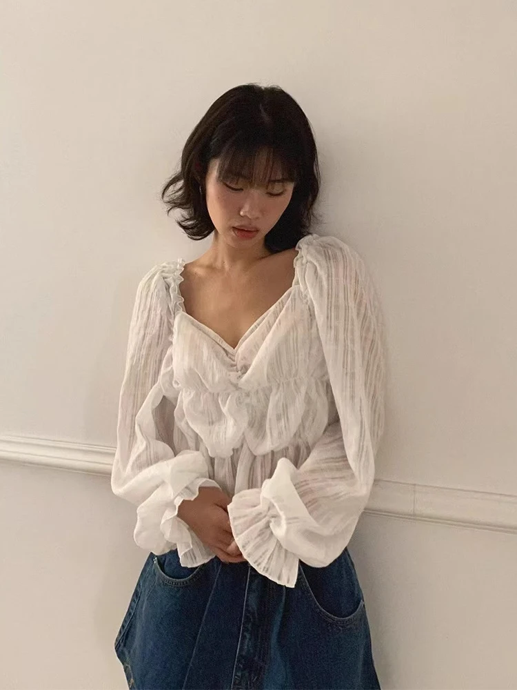 シックなVネックプリーツテクスチャルーズロングスリーブ薄手韓国風通勤ファションレディースプレミアム服秋の新作