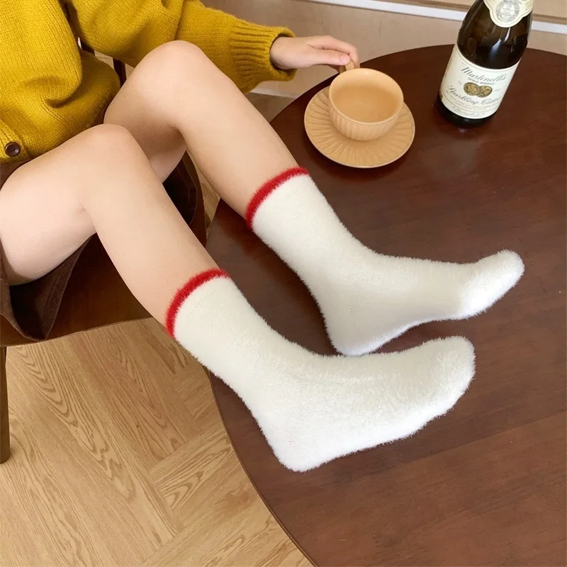 

5 Pairs Women's Socks Winter Thickened Soft Mink Fur Socks Set Contrasting Colors Dopamine Versatile Kawaii Sweet Mid Tube Socks