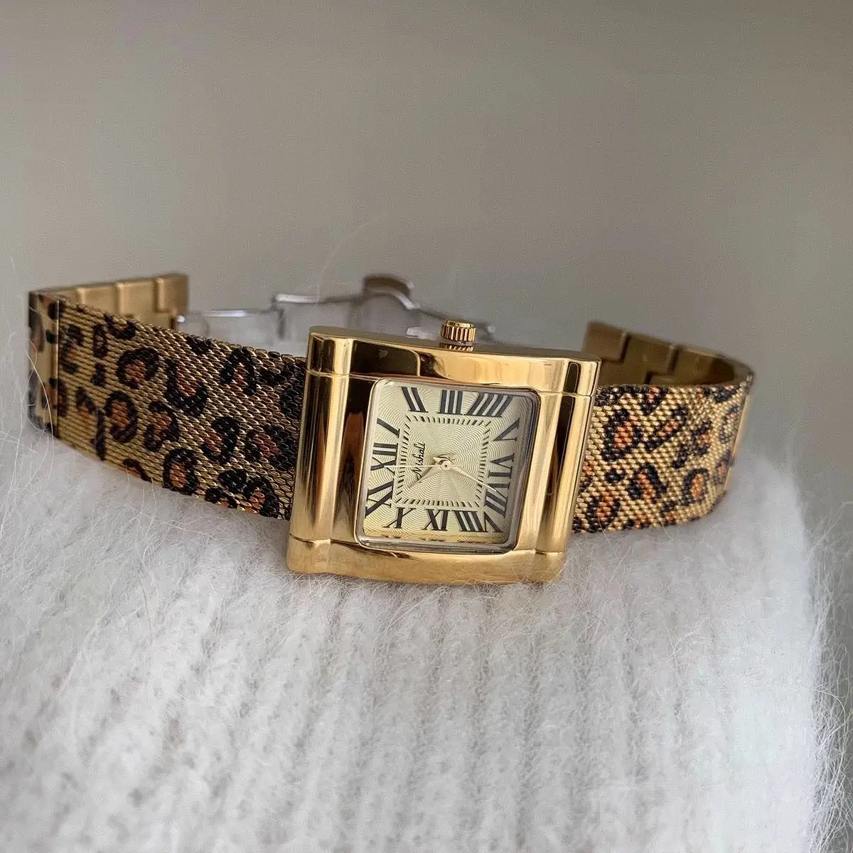 Gouden luipaardontwerp roestvrij staal Sense horloge waterdicht sfeervol trend persoonlijkheid modieus dames quartz horloge