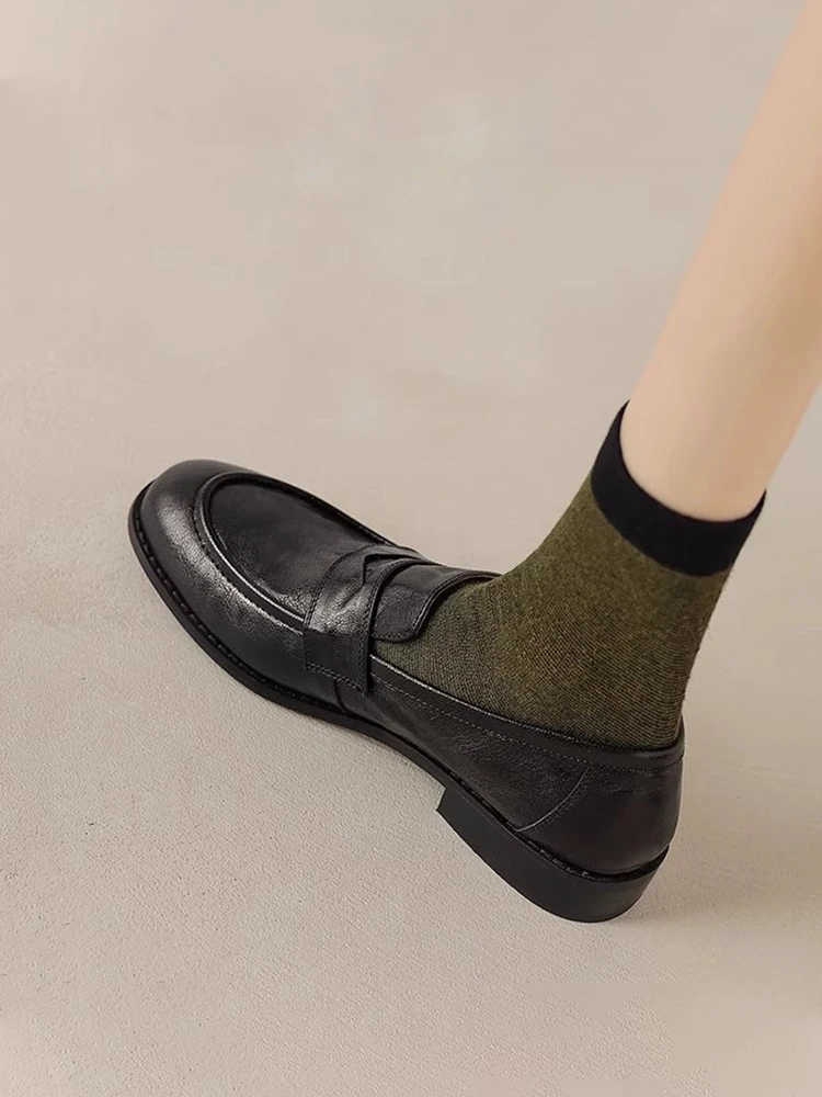 أحذية نسائية كلاسيكية بكعب سميك موديل 2025 الجديد، تصميم بسيط بمقدمة مستديرة وكعب متوسط، سهلة الارتداء، أحذية جلدية مريحة وقا... #3