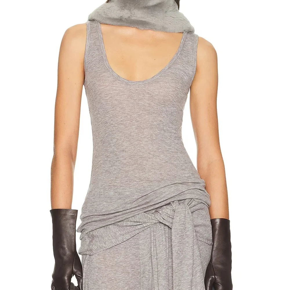 

2026 Women's Tops & Vests — Stretchy, Fitted Corset-Style Camisole — Sexy Y2K-Inspired Fashion — Versatile Pullover Tank Top bra