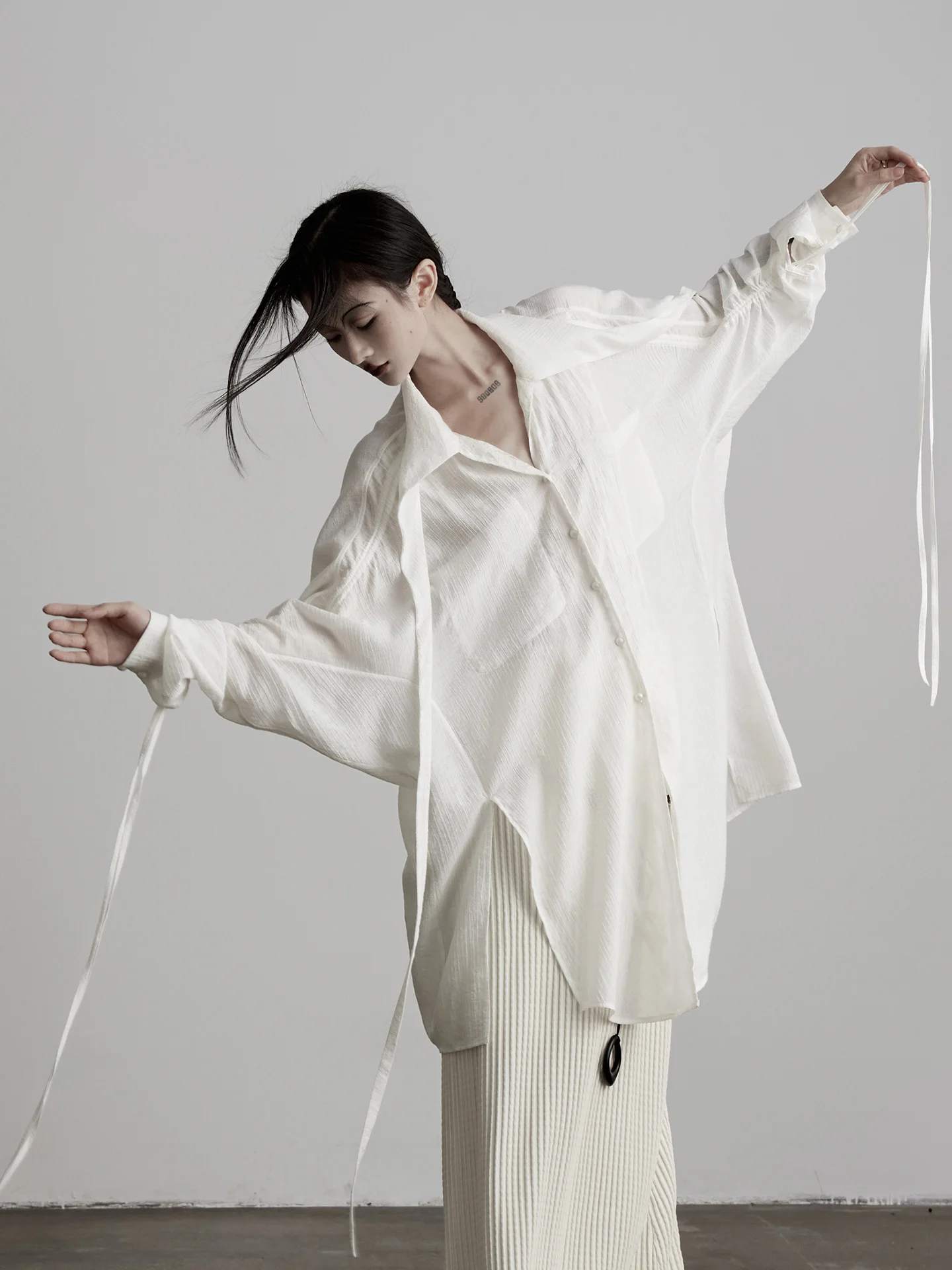 

White Loose Long Sleeve Shirt Women's Drawstring Sleeve Casual Style Thin Material Sharp Collar Daily Wear Comfortable Fit