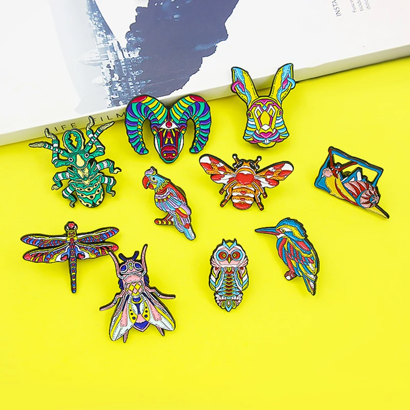 Rainbow Insect Animal Brooch Bee Dragonfly Parrot Owl Magpie Rabbit Cow Snail Colored Enamel Pin Badge Jewelry Lesbian Gay Gift