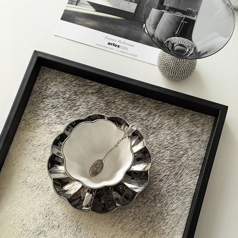 

Luxury Lonely Wind Tiger Pattern Horse Fur Leather Tray Home Furnishing Bedroom Storage Aromatherapy Tray Decorative Ornament