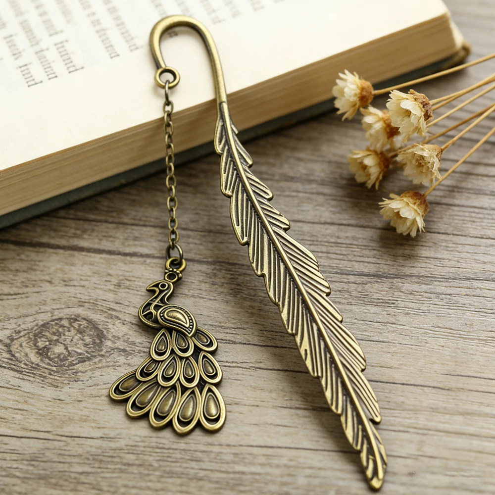 Retro Metal Bookmark Elegant Peacock Charm Page Marker for Readers Stationery Durable Decorative Metal Reading Supplies