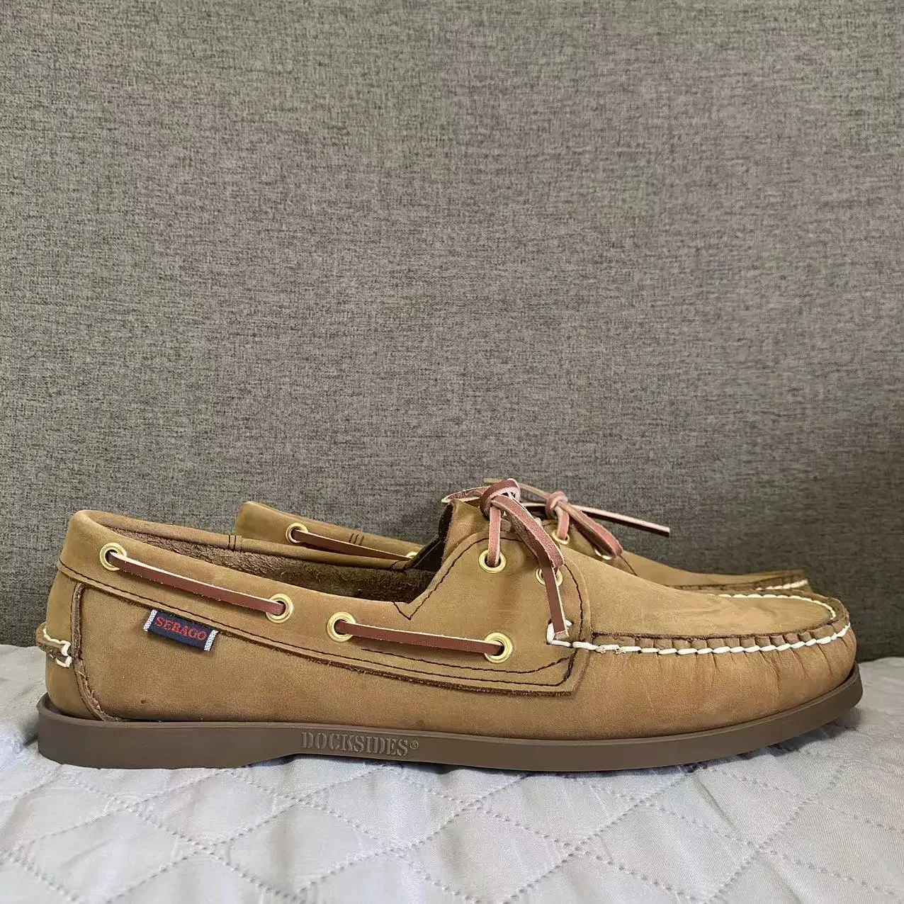 

Мужские Аутентичные туфли seбаго Docksides, кожаные топ-сайдеры премиум-класса на шнуровке с заостренным носком, XA061