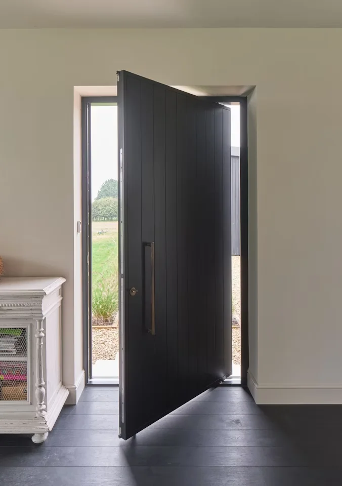 

Для роскошных вилл, двери для дома, алюминиевые входные вращающиеся двери, изготовленные на заказ главные входные двери дома с умным поворотом замка