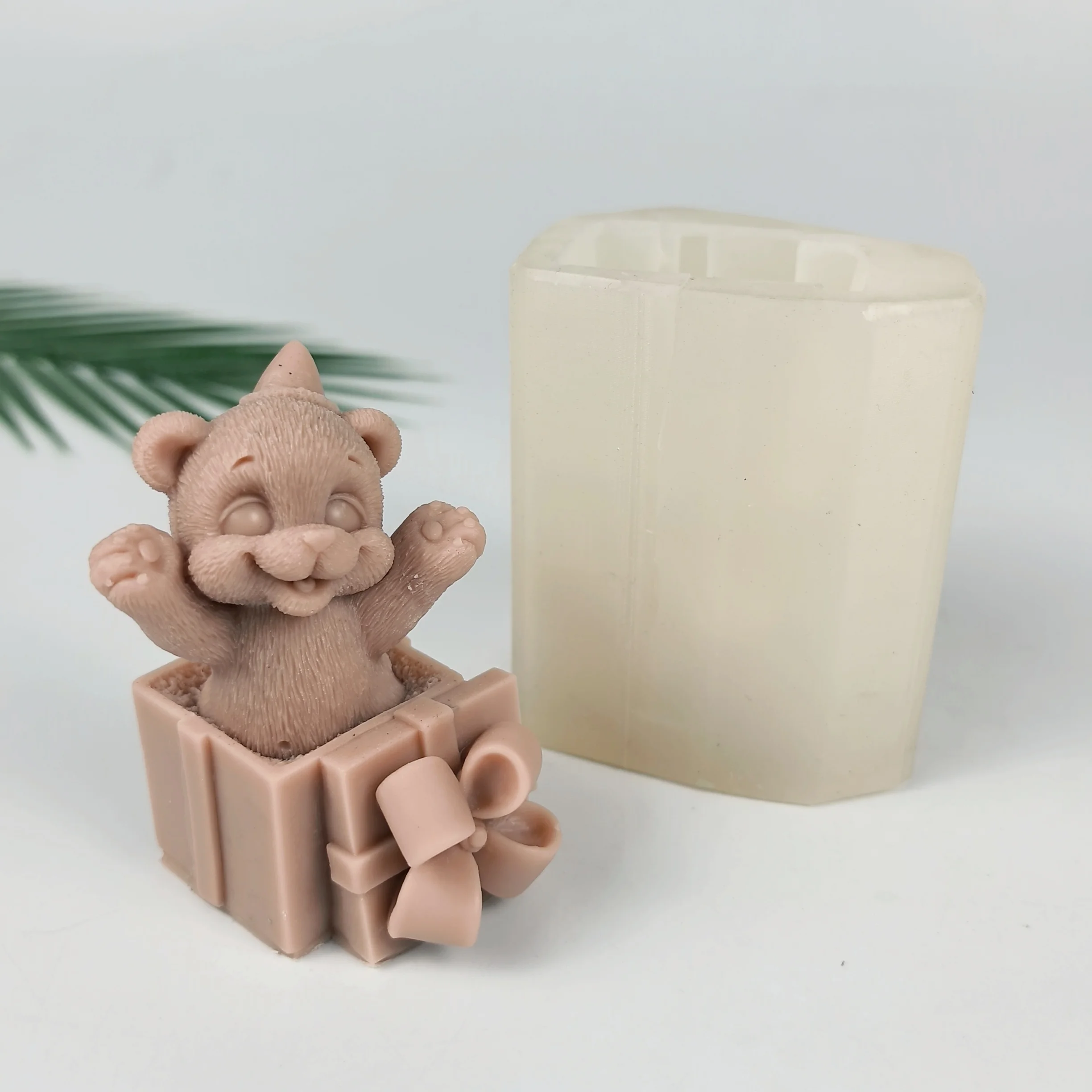 3D Animals Mold Birthday Gift Box Surprise Bear Moulds Silicone Candle Soap Molds Clay Resin Wedding Candles Handmade DW0807 6