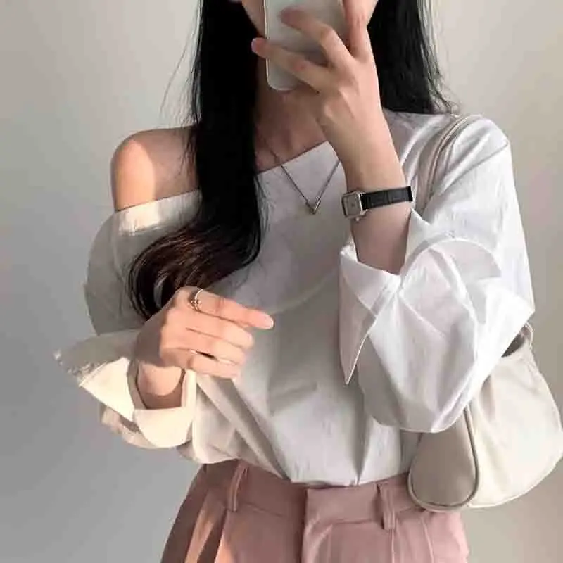 2024 Fashion New White Women Blouse Sexy Off Shoulder Elegant Women\'s Shirt Office Lady Tops Long Sleeve Women Clothes 8202